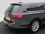 Volkswagen Passat Variant 1.5 TSi 150 Pk Automaat Comfort Business | Full LED | Navigatie | 17 Inch | Trekhaak | Camera | Adaptive Cruise | 121.681 Km!!