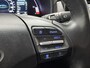 Hyundai Kona Electric EV Premium 64 kWh 3- Fase SOH 96,5% | Warmtepomp | Camera | Navigatie | Head-Up Display | Leer | Led