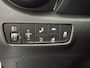 Hyundai Kona Electric EV Premium 64 kWh 3- Fase SOH 96,5% | Warmtepomp | Camera | Navigatie | Head-Up Display | Leer | Led