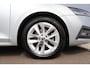 Skoda Octavia Combi 1.0 e-TSI Business Edition Plus Automaat Trekhaak Navigatie Carplay Android Adaptive Cruise Parkeersensor Keyless Entry Sfeerverlichting