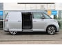 Volkswagen ID. Buzz Cargo 286 PK 79kWh Anniversary Edition | 79 kWh | 286 pk | Achterklep | Trekhaak | Adaptive Cruise | 360° camera | IQ.LIGHT Koplampen | Bijrijdersbank | Houten Laadvloer | Apple Carplay