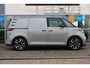 Volkswagen ID. Buzz Cargo 286 PK 79kWh Anniversary Edition | 79 kWh | 286 pk | Achterklep | Trekhaak | Adaptive Cruise | 360° camera | IQ.LIGHT Koplampen | Bijrijdersbank | Houten Laadvloer | Apple Carplay