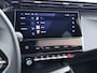 Peugeot 408 1.2 145pk Hybrid e-DCS6 Allure | 1e eigenaar | Navigatie | 360 camera | 19 inch lichtmetalen wielen | Apple Carplay | Cruisecontrol adaptief