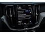 Volvo XC60 T6 AWD Automaat Ultimate Dark | Panoramadak met schuif-/kantelfunctie  |  Trekhaak semi-elektrisch | Premium audio by Harman Kardon | Verwarmbare Voor- En Achterstoelen | Verwarmbaar stuurwiel | 360 Graden Camera | Apple Carplay/Android Auto | Adaptieve Cruise Control | Elektrisch Verstelbare Stoelen | Keyless Entry