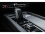 Volvo XC60 T6 AWD Automaat Ultimate Dark | Panoramadak met schuif-/kantelfunctie  |  Trekhaak semi-elektrisch | Premium audio by Harman Kardon | Verwarmbare Voor- En Achterstoelen | Verwarmbaar stuurwiel | 360 Graden Camera | Apple Carplay/Android Auto | Adaptieve Cruise Control | Elektrisch Verstelbare Stoelen | Keyless Entry