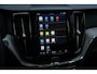 Volvo XC60 T6 AWD Automaat Ultimate Dark | Panoramadak met schuif-/kantelfunctie  |  Trekhaak semi-elektrisch | Premium audio by Harman Kardon | Verwarmbare Voor- En Achterstoelen | Verwarmbaar stuurwiel | 360 Graden Camera | Apple Carplay/Android Auto | Adaptieve Cruise Control | Elektrisch Verstelbare Stoelen | Keyless Entry