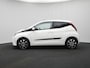 Toyota Aygo 1.0 VVT-i x-joy | Lichtmetalen velgen | Climate Control | Winterwielen