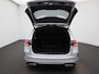 Mercedes-Benz B-klasse 180 AMG Line | Automaat | Schuifdak | Sfeerverlichting | Stoelverwarming | Half Leder | Elektrische Kofferkelp |