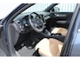 Volvo XC40 T4 Recharge Inscription | Panoramadak | Verwarmbare voorstoelen en stuurwiel | Premium audio by Harman Kardon | Adaptieve cruise control | Verwarmbare voorruit | Apple carplay/Android auto
