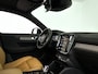 Volvo XC40 B4 Inscription | Panoramadak | Park assist | Cruise control | Elektrische stoelen