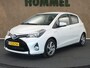 Toyota Yaris 1.5 Hybrid Lease - ORIGINEEL NEDERLANDSE AUTO - VOLLEDIG DEALER ONDERHOUDEN - CRUISE CONTROL - ACHTERUITRIJCAMERA - NAVIGATIE - LICHTMETALEN VELGEN 15 INCH