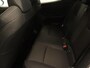 Toyota Yaris 1.5 Hybrid Bi-Tone - 100% ONDERHOUDEN! - NAVIGATIE - STOELVERWARMING - KEYLESS ENTRY & START - 17INCH ZWARTE LICHTMETALEN VELGEN - APPLE CARPLAY/ANDROID AUTO