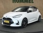 Toyota Yaris 1.5 Hybrid Bi-Tone - 100% ONDERHOUDEN! - NAVIGATIE - STOELVERWARMING - KEYLESS ENTRY & START - 17INCH ZWARTE LICHTMETALEN VELGEN - APPLE CARPLAY/ANDROID AUTO