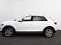 Volkswagen T-Roc 1.5 TSI Sport R-Design Automaat Navigatie Stoelverwarming Afneembare trekhaak Sfeerverlichting LED Lichtmetalen velgen Adaptieve cruise control Apple Carplay/ Andriod Auto Digitale cockpit