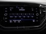Volkswagen T-Roc 1.5 TSI Sport R-Design Automaat Navigatie Stoelverwarming Afneembare trekhaak Sfeerverlichting LED Lichtmetalen velgen Adaptieve cruise control Apple Carplay/ Andriod Auto Digitale cockpit