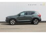 Volvo XC40 B3 177PK Automaat Plus Dark Panoramisch schuif-kanteldak / Adaptieve Cruise Control / Google infotainment / Parkeersensoren voor en achter met camera achter / Lederen bekleding / Blis