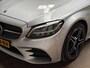 Mercedes-Benz C-klasse 160 AMG Sport Automaat (VIRTUAL COCKPIT, APPLE CARPLAY, GROOT NAVI, LEDER/ALCANTARA, CAMERA, SPORTSTOELEN, STOELVERWARMING, GETINT GLAS, NIEUWSTAAT)