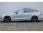 Volvo V60 T6 Automaat Plug-in Hybrid AWD Plus Dark | HEICO Sportuitlaat Met Klepbediening | HEICO Bodykit | Diffusor | Voorspoiler | Zijskirts | Spoorverbreders | 20 Inch Lichtmetalen Velgen R-Design | Lederen Bekleding | Panoramadak | Getint Glas | Elektrisch Verstelbare Voorstoelen Met Geheugen | High Performance Audiosysteem | Google Services |