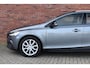 Volvo V40 Cross Country T3 152PK Automaat Nordic+ | Adaptive Cruise | Keyless | Afneembare Trekhaak | Stoelverwarming voor + achter