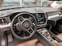 Volvo XC60 2.0 T8 Twin Engine AWD Inscription | Trekhaak | Bower & Wilkins | Luchtvering | Panoramdak | PDC V+A en 360 camera | Keyless Entry - Start | BLIS | Adaptive LED Verlichting |