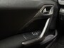 Peugeot 2008 1.2 PureTech Sport (APPLE CARPLAY, NAVIGATIE, CRUISE, PARKEERSENSOREN, SPORTSTOELEN, LM VELGEN, NIEUWE APK, NIEUWSTAAT)