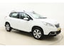 Peugeot 2008 1.2 VTi Allure Pack Premium Plus 82PK | Stoel Verwarming | Navigatie | Cruise Control | Climate Control | Lichtmetalen Velgen | Parkeer Sensoren Achter |