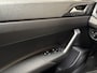 Volkswagen Polo 1.0 TSI Sportline Automaat (VIRTUAL COCKPIT, APPLE CARPLAY, KEYLESS, GROOT NAVI, CLIMATE, SPORTSTOELEN, LM VELGEN, CAMERA, GETINT GLAS, NIEUWSTAAT)