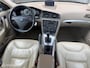 Volvo XC70 2.5 T Summum SCHUIFDAK / LEER / FOUR-C