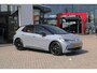 Volkswagen ID.3 Pro Limited Edition 59 kWh 204PK / 150kW, Steunhaak (voor fietsendrager), 19" 'Bergen' LMV, LED Matrix koplampen (IQ.Lights), dynamische grootlichtassistent (dynamic light assist), navigatie, Apple Carplay & Android Auto, DAB+, achteruitrijcamera (rear view), adaptieve cruise control (acc), parkeersensoren voor en achter (pdc), verwarmbare voorstoelen, verwarmbaar multifunctioneel lederen stuurwiel, privacy glas, diefstalalarm, 2-zone climatronic, parkeerassistent incl. parkeerhulp (park assist plus) etc.