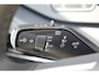 Volkswagen ID.3 Pro Limited Edition 59 kWh 204PK / 150kW, Steunhaak (voor fietsendrager), 19" 'Bergen' LMV, LED Matrix koplampen (IQ.Lights), dynamische grootlichtassistent (dynamic light assist), navigatie, Apple Carplay & Android Auto, DAB+, achteruitrijcamera (rear view), adaptieve cruise control (acc), parkeersensoren voor en achter (pdc), verwarmbare voorstoelen, verwarmbaar multifunctioneel lederen stuurwiel, privacy glas, diefstalalarm, 2-zone climatronic, parkeerassistent incl. parkeerhulp (park assist plus) etc.