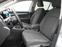 Volkswagen Golf 1.0 TSI Life Navigatie - ACC - Climatronic - PDC - Trekhaak - ACC - Apple Carplay/Android Auto