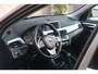 BMW X1 sDrive20i 192pk Aut. Essential | Navi | Climate | Panoramadak | Camera | Elektrische Achterklep | PDC