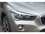 BMW X1 sDrive20i 192pk Aut. Essential | Navi | Climate | Panoramadak | Camera | Elektrische Achterklep | PDC