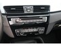 BMW X1 sDrive20i 192pk Aut. Essential | Navi | Climate | Panoramadak | Camera | Elektrische Achterklep | PDC