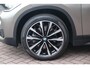 BMW X1 sDrive20i 192pk Aut. Essential | Navi | Climate | Panoramadak | Camera | Elektrische Achterklep | PDC