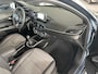 Fiat Tipo Cross 1.0 Cross Airco - Achteruitrijcamera - Parkeersensoren - Navigatie - Stoelverwarming - U-connect - Licht metalen velgen 17 inch - Trekhaak afneembaar - Cruise control - Radio - Mistlampen - Bluetooth - Dakrails - Elektrische ramen - Extra getint glas achter - Led verlichting - Start/stop systeem - Nieuw bij ons geleverd