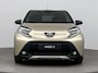 Toyota Aygo X 1.0 VVT-i S-CVT Envy Limited | Navigatie | Parkeersensoren | Automaat | Lichtmetalen Velgen | Mistlampen | Cruise Control + Climate Control | Elektrische Ramen + Spiegels | Draadloze Telefoonlader |
