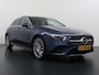 Mercedes-Benz A-klasse 250 e Premium | Burmester Surround System | Panorama - Schuifdak | Sfeerverlichting | Distronic Cruise Control & Stuur Assistent | 19" Multispaaks AMG Velgen | Augmented Reality |