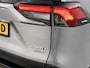 Toyota RAV4 2.5 Hybrid AWD Bi-Tone | BEARLOCK | 360 gr Camera | Navigatie | Stoelverwarming | Onderweg-naar-dealer