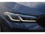 BMW 5-Serie Touring 530i High Executive 252PK M Sport Laser LED Panoramadak Harman Kardon Wegklapbare Trekhaak Nappa Leder Memory Sfeerverlichting Shadow Line 360 Camera