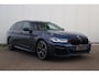 BMW 5-Serie Touring 530i High Executive 252PK M Sport Laser LED Panoramadak Harman Kardon Wegklapbare Trekhaak Nappa Leder Memory Sfeerverlichting Shadow Line 360 Camera