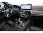 BMW 5-Serie Touring 530i High Executive 252PK M Sport Laser LED Panoramadak Harman Kardon Wegklapbare Trekhaak Nappa Leder Memory Sfeerverlichting Shadow Line 360 Camera
