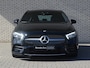 Mercedes-Benz A-klasse A 180 AMG Line | Smartphone integratie | Achteruitrijcamera | DAB+ | Alarm Kl. 3 | Stoelverwarming