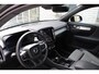 Volvo XC40 2.0 B4 Plus Dark | Elektrisch verstelbare stoelen met memory | Adaptieve cruise controle | Verwarmbare voorstoelen | Verwarmbaar stuurwiel | Andriod Auto | Apple CarPlay | Blind spot