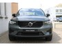 Volvo XC40 2.0 B4 Plus Dark | Elektrisch verstelbare stoelen met memory | Adaptieve cruise controle | Verwarmbare voorstoelen | Verwarmbaar stuurwiel | Andriod Auto | Apple CarPlay | Blind spot