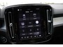 Volvo XC40 2.0 B4 Plus Dark | Elektrisch verstelbare stoelen met memory | Adaptieve cruise controle | Verwarmbare voorstoelen | Verwarmbaar stuurwiel | Andriod Auto | Apple CarPlay | Blind spot