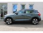 Volvo XC40 2.0 B4 Plus Dark | Elektrisch verstelbare stoelen met memory | Adaptieve cruise controle | Verwarmbare voorstoelen | Verwarmbaar stuurwiel | Andriod Auto | Apple CarPlay | Blind spot