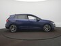 Volkswagen Golf 1.4 eHybrid Style Automaat - Navigatie - HUD - IQ light - Trekhaak - Ergo-Active bestuurdersstoel - Park Assist - Stoelverwarming