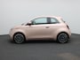 Fiat 500 500e 42 kWh La Prima | ACHTERUITRIJCAMERA | STOELVERWARMING | APPLE CARPLAY - ANDROID AUTO | LEDEREN BEKLEDING | ADAPTIVE CRUISE CONTROL |