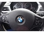 BMW 3-Serie Touring 318d | MASSAVLIEGWIEL HOORBAAR | Trekhaak afneembaar | Navigatie | Bluetooth | Elek kofferdeksel